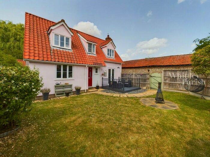 2 Bedroom Detached House For Sale In The Street, Rickinghall, Diss, IP22