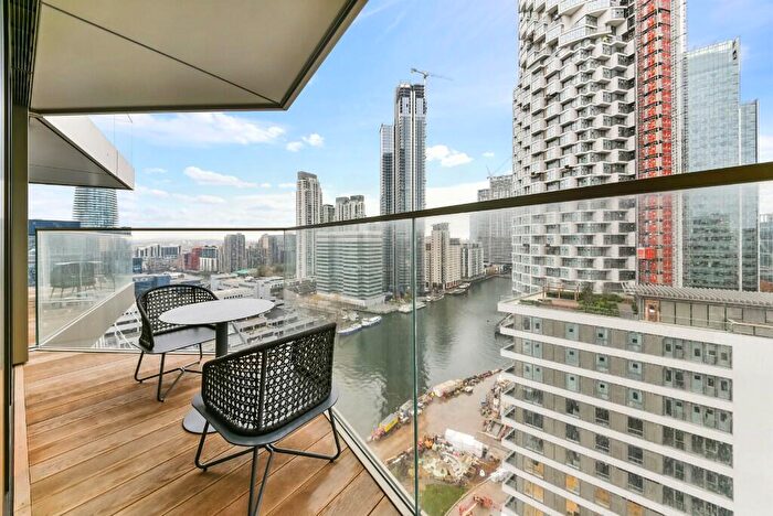 1 Bedroom Apartment To Rent In George Street, London, E14