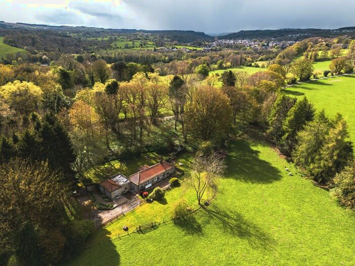 4 Bedroom Barn Conversion For Sale In Easby, DL10