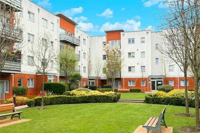 1 Bedroom Flat To Rent In Cannock Court, Hawker Place, London, E17
