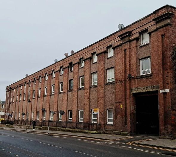 2 Bedroom Flat To Rent In Causewayside, Newington, Edinburgh, EH9