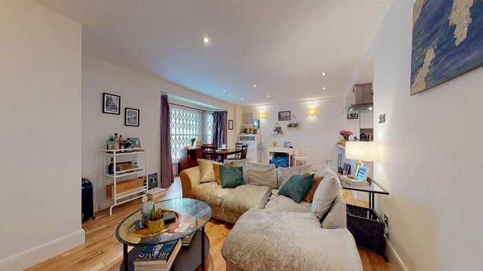 1 Bedroom Flat To Rent In Cromwell Road, London, SW5