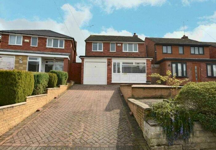 3 Bedroom Detached House To Rent In Rowney Croft, Birmingham, B28
