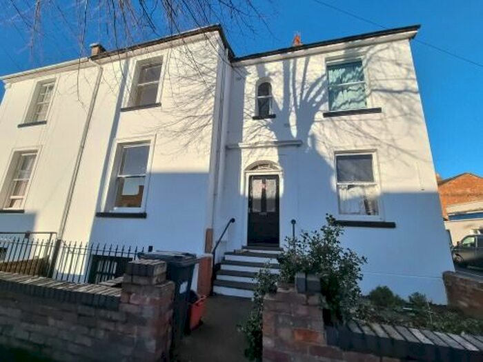 1 Bedroom Flat To Rent In Leicester Street, Leamington Spa CV32