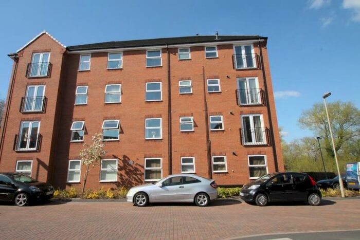 2 Bedroom Apartment To Rent In Brett Young Close, Halesowen, B63