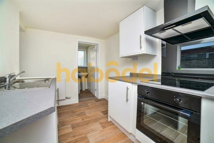 2 Bedroom Terraced House To Rent In Buckingham Street, Garden Village, Hull, HU8