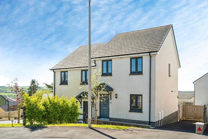 3 Bedroom Semi Detached House For Sale In Bro Mebyd, Bancffosfelen, Llanelli, Carmarthenshire, SA15