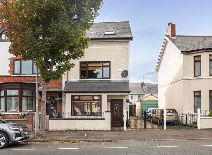 4 Bedroom End Of Terrace House For Sale In Woodvale Road, Belfast, BT13