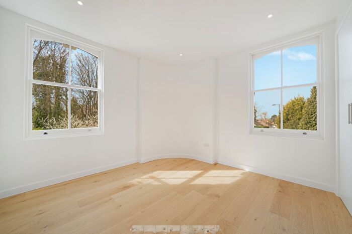 2 Bedroom Flat To Rent In Upper Shirley Road, Croydon, CR0