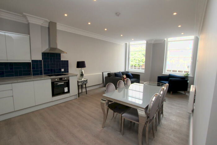 2 Bedroom Apartment To Rent In Juniper Court, Derby Road, NG7