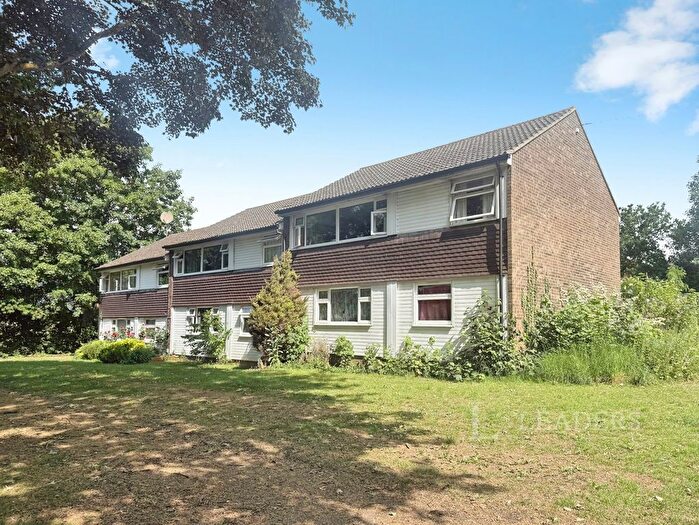 2 Bedroom Maisonette For Sale In Siccut Road, Little Wymondley, Hitchin, SG4