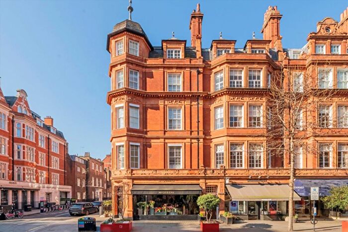 2 Bedroom Flat For Sale In North Audley Street, London, W1K