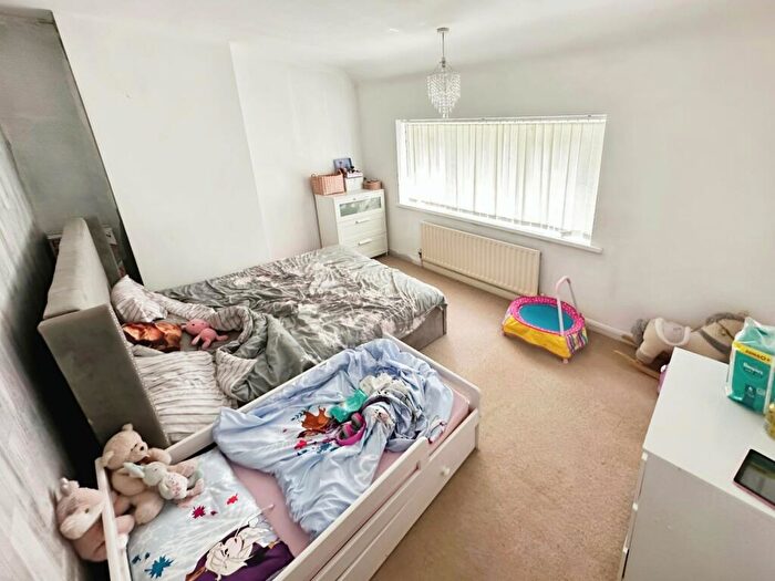 2 Bedroom Semi-Detached House For Sale In Hillport Avenue, Newcastle, Staffordshire, ST5