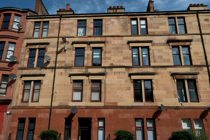 2 Bedroom Ground Flat To Rent In Boyd Street, Govanhill, G42