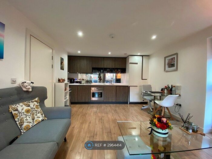 2 Bedroom Flat To Rent In Conington Road, London, SE13