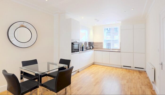 3 Bedroom Flat To Rent In Hamlet Gardens, London, W6