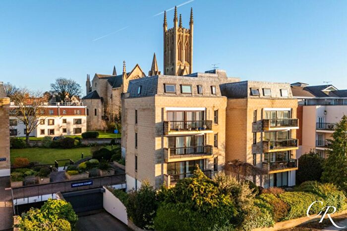2 Bedroom Flat For Sale In Western Road, Cheltenham, GL50