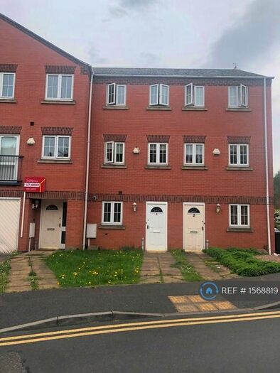4 Bedroom Terraced House To Rent In Grants Yard, Burton-On-Trent, DE14