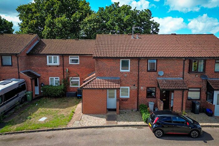 2 Bedroom Terraced House For Sale In Clover Mead, Taunton, TA1