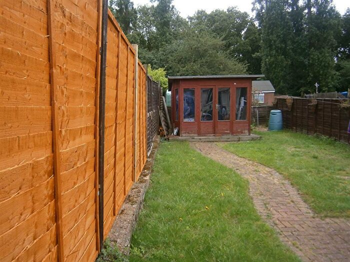 2 Bedroom Flat To Rent In Doreen Avenue, Kingsbury, London, NW9