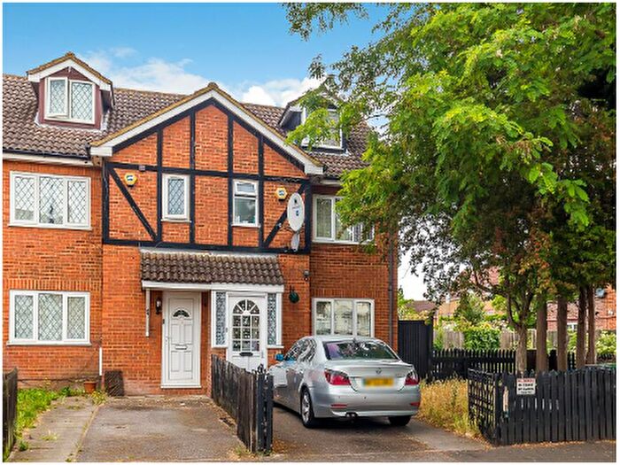 4 Bedroom Terraced House To Rent In Wilson Avenue, Mitcham, CR4