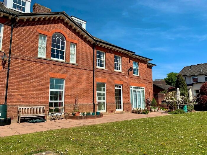 2 Bedroom Ground Flat To Rent In Wrefords Lane, Exeter, EX4