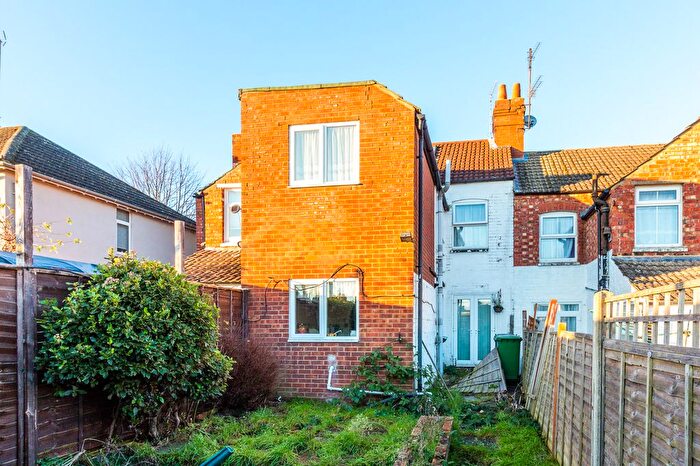 3 Bedroom Terraced House For Sale In Wollaston Road, Irchester, Wellingborough, NN29