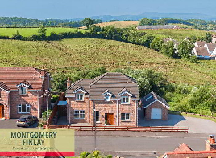 4 Bedroom Detached House With Garages For Sale In Clover Brae, Enniskillen, BT74