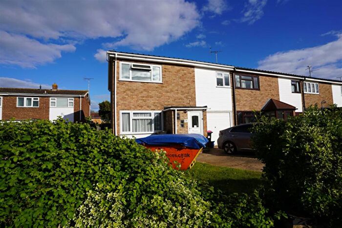 4 Bedroom End Of Terrace House To Rent In Hogarth Drive, Shoeburyness, Southend-On-Sea, SS3