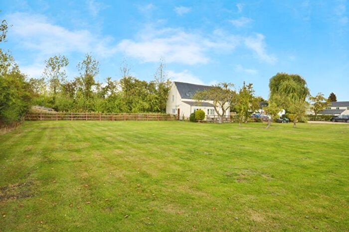 2 Bedroom Detached House For Sale In Malmesbury Road, Leigh, Wiltshire, SN6