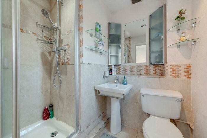 3 Bedroom Terraced House For Sale In Hardy Avenue, London, E16