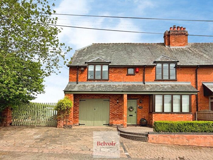 3 Bedroom Semi-Detached House For Sale In Brookhouse Lane, Callow Hill, Redditch, B97