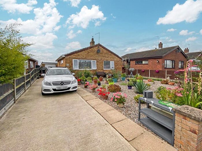 3 Bedroom Detached Bungalow For Sale In King Georges Avenue, Rollesby, NR29