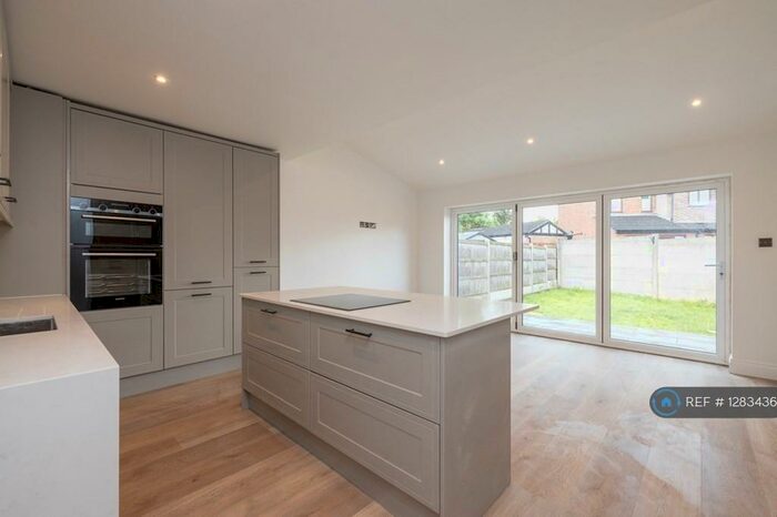 3 Bedroom Terraced House To Rent In Longlands Park Crescent, Sidcup, DA15