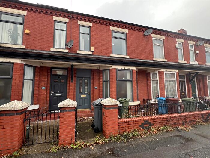 6 Bedroom Terraced House For Sale In Acomb Street, Manchester, M14