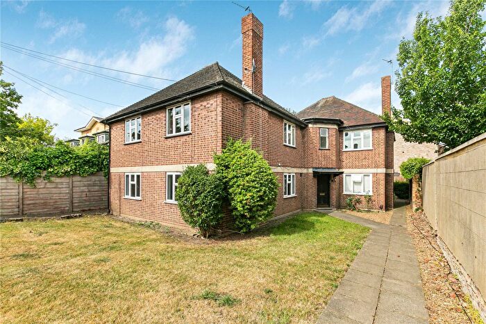 2 Bedroom Flat For Sale In Worple Road, Isleworth, TW7