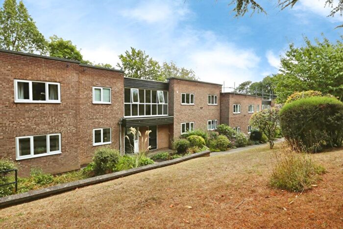 3 Bedroom Flat For Sale In Shore Lane, Sheffield, S10