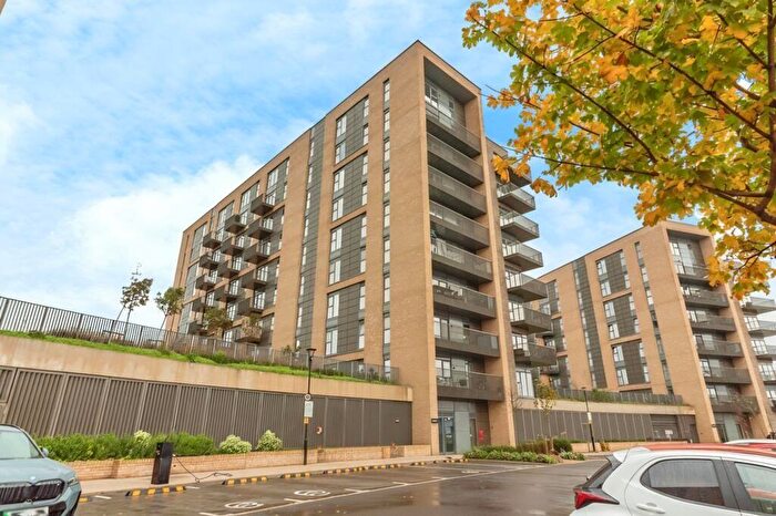 1 Bedroom Flat For Sale In Green Park - Convenient For Station And Amenities, Berkshire, RG2