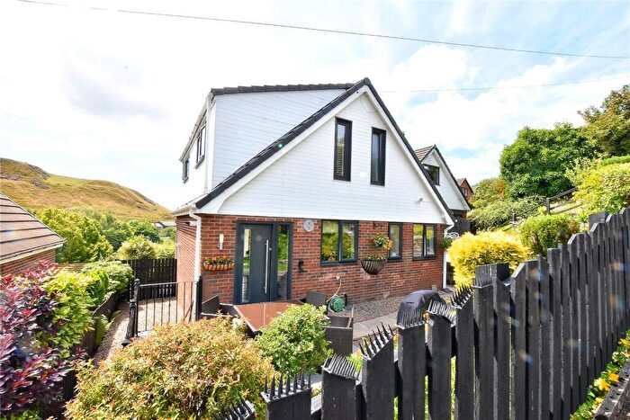 4 Bedroom Detached House For Sale In Oak Close, Whitworth, Rochdale, Lancashire, OL12