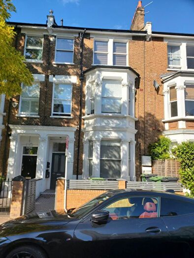 2 Bedroom Flat To Rent In Lena Gardens, London, W6