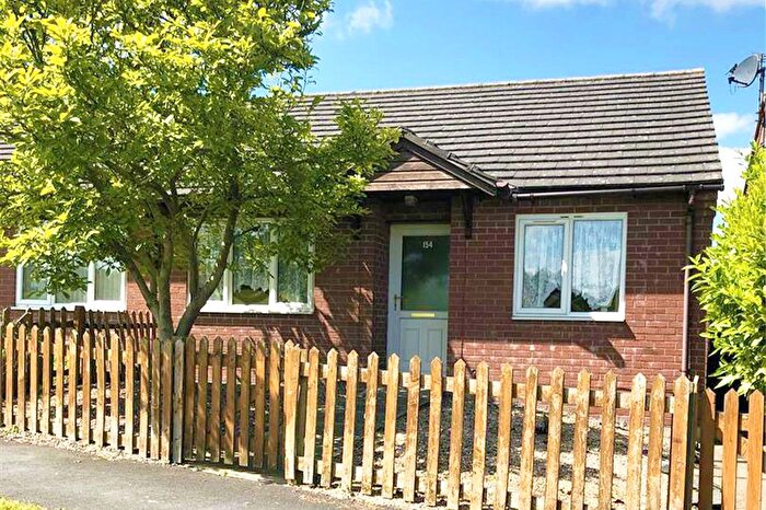 2 Bedroom Bungalow To Rent In Wedgewood Crescent, Ketley, Telford, Shropshire, TF1