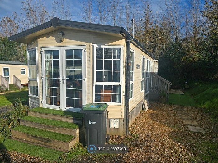 2 Bedroom Park Home To Rent In Washpond Lane, Swanage, BH19