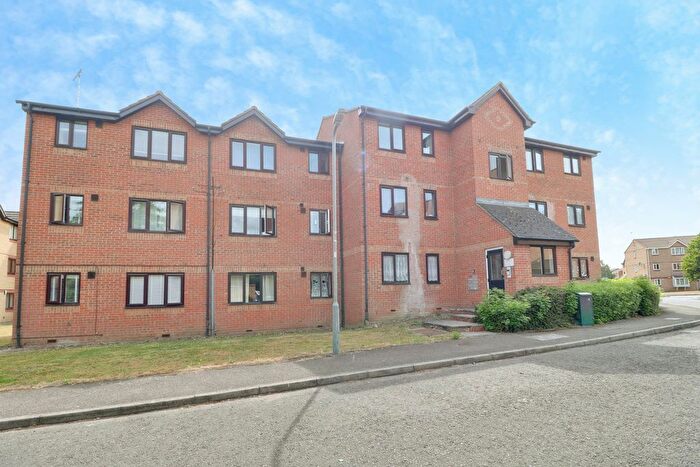 1 Bedroom Flat To Rent In Waterville Drive, Basildon, SS16