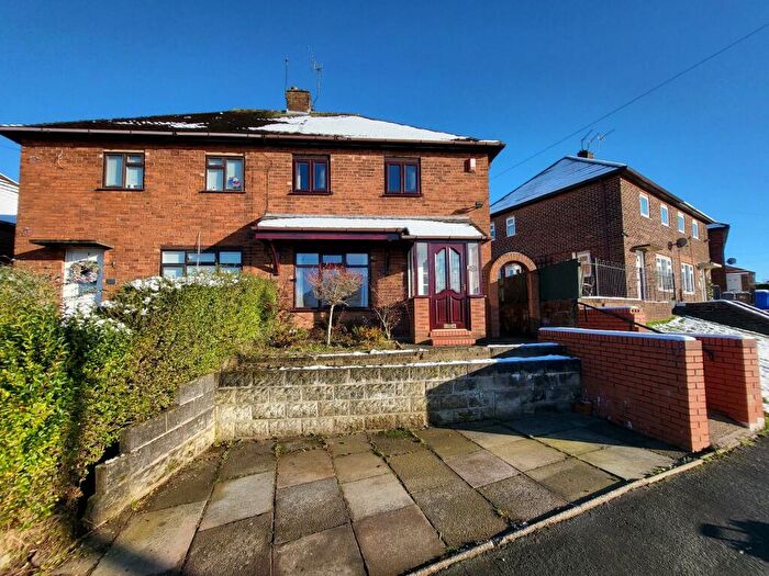 2 Bedroom Semi-Detached House To Rent In Brundall Oval, Bentilee, Stoke-on-Trent, ST2