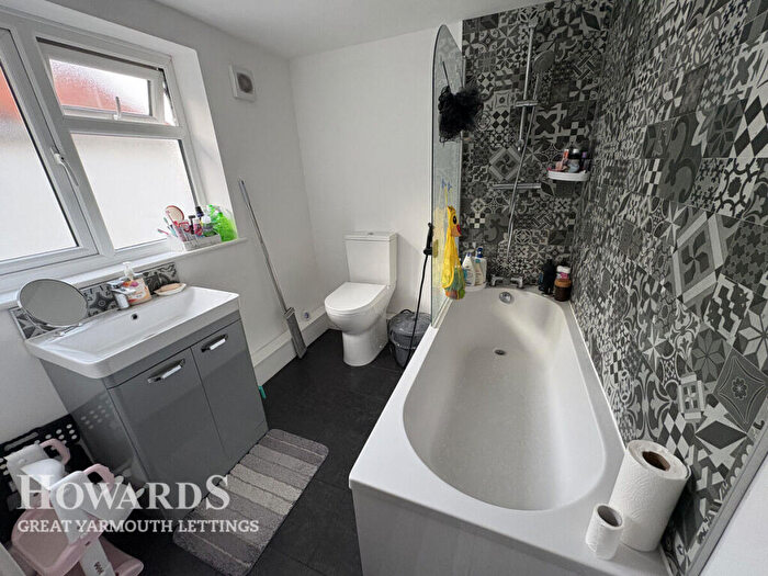 2 Bedroom Terraced House To Rent In Devonshire Road, Great Yarmouth, NR30