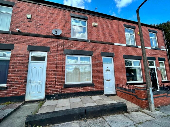 2 Bedroom Terraced House To Rent In East Street, Radcliffe, Manchester, M26