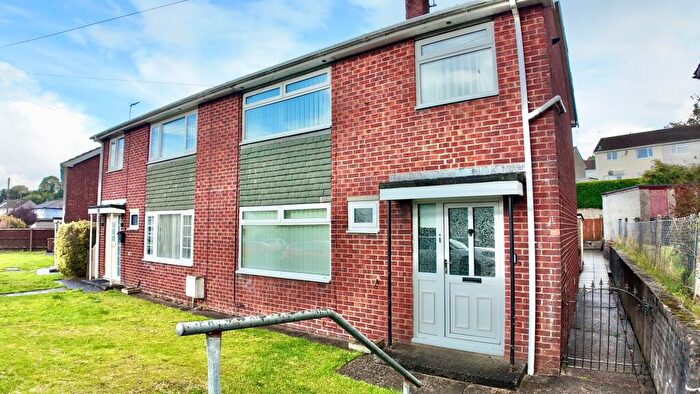 3 Bedroom Semi-Detached House For Sale In Castle Street, Fleur De Lis, NP12