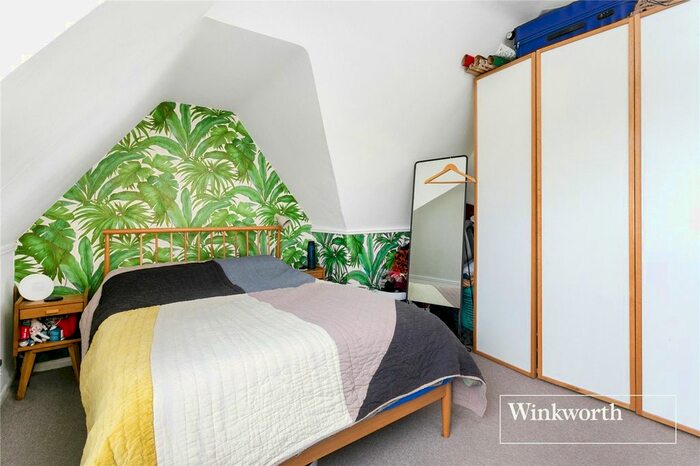 1 Bedroom Flat For Sale In Granville Place, High Road, North Finchley, London, N12