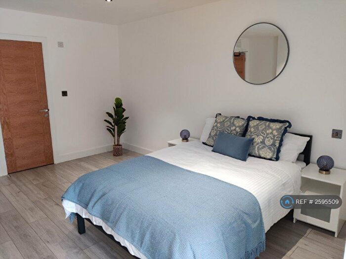 1 Bedroom Flat To Rent In Princes Street, Stafford, ST16