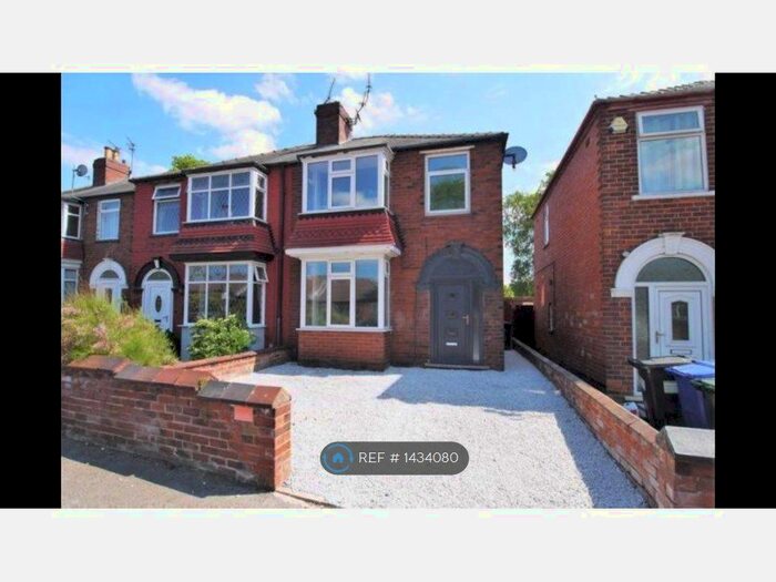 3 Bedroom Semi-Detached House To Rent In Littlemoor Lane, Doncaster, DN4